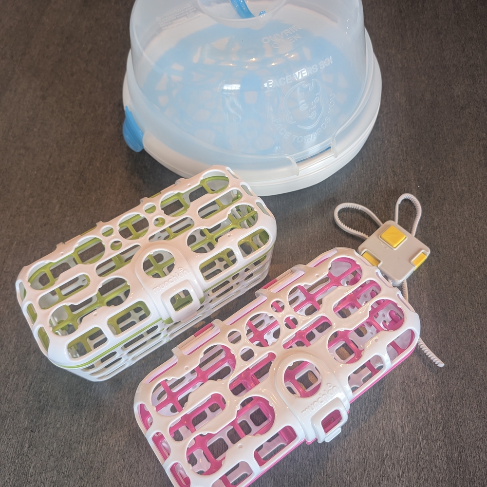 Lot 4 Munchkin Dishwasher Basket / Steam Guard Microwave Baby Bottles / Security